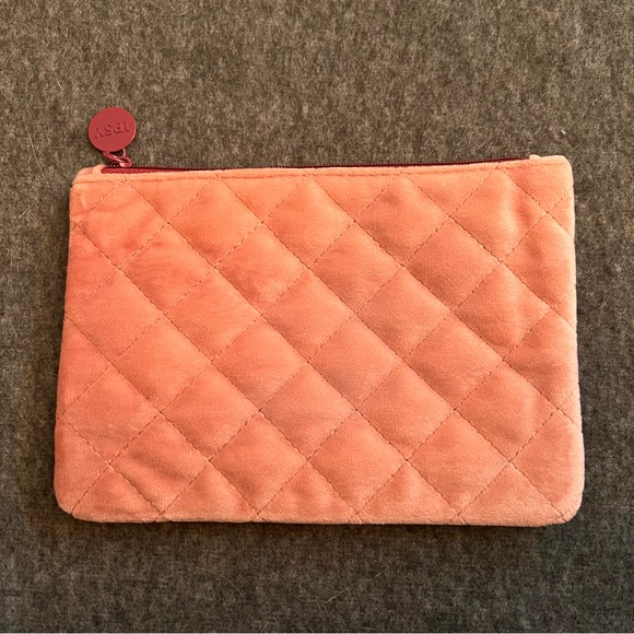 ISPY Cosmetic Bag Bundle - Picture 10 of 15